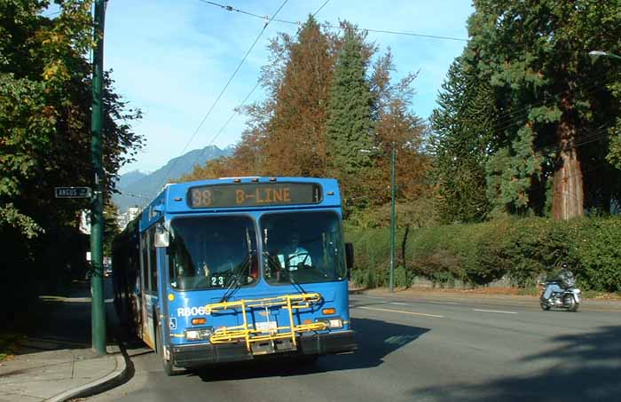 Coast Mountain Bus New Flyer D60LF articulated bus 8069